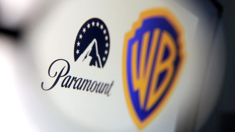 Warner Bros assina acordo com a Paramount, diz agência