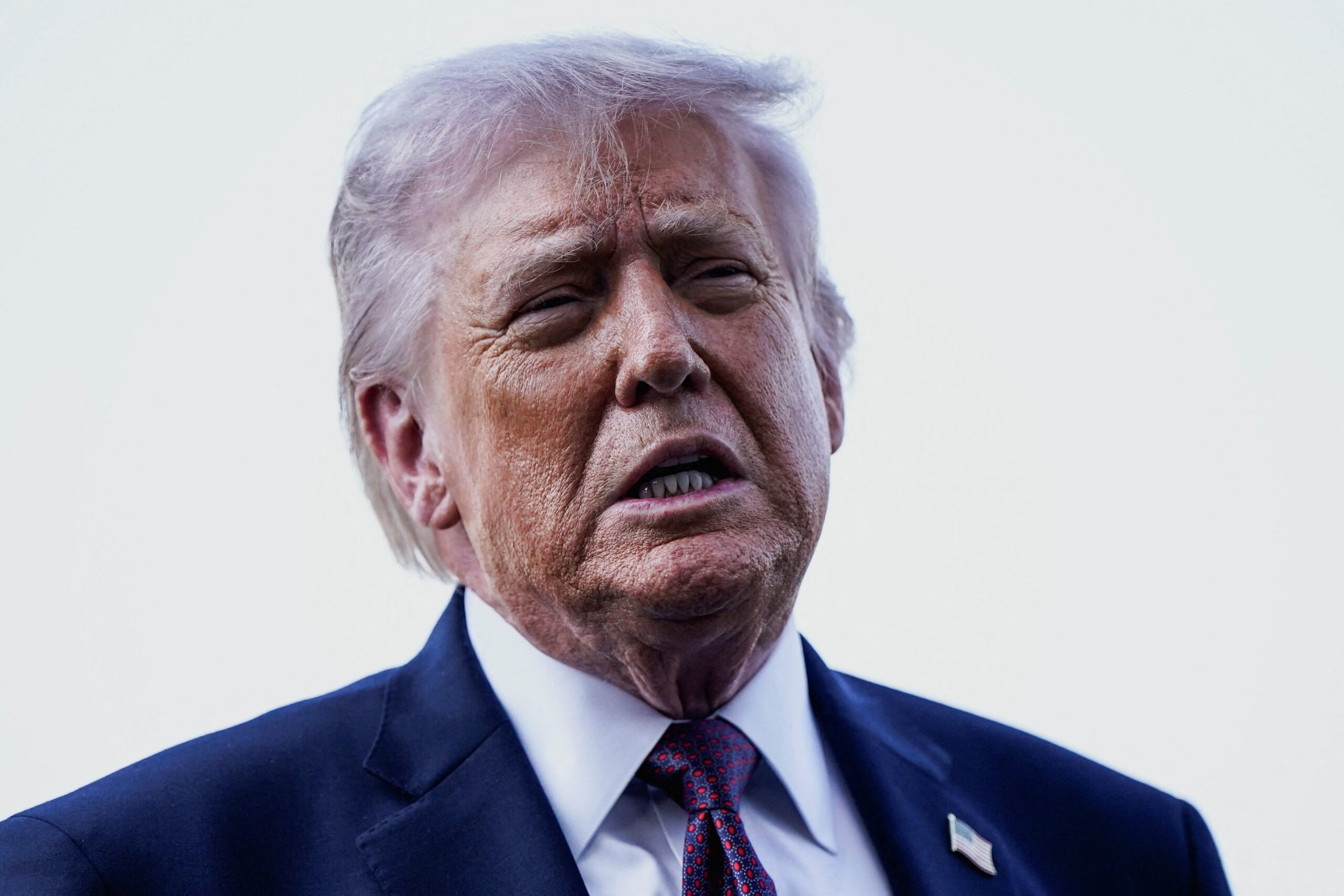 Trump diz que está insatisfeito com as negociações com o Irã: ‘Não estou feliz’