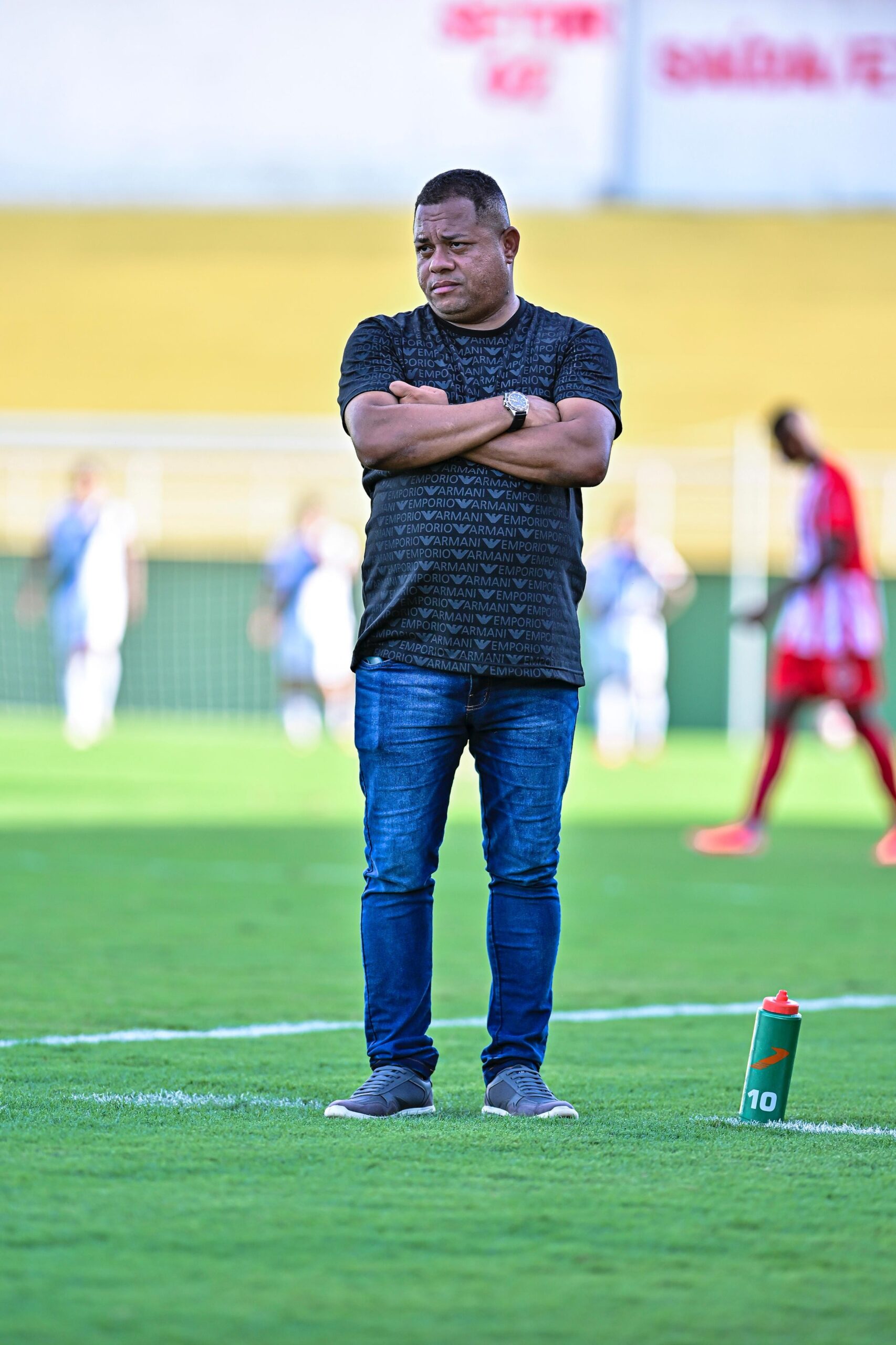 Técnico contesta não marcação de pênalti em revés do Vasco-AC; ex-árbitro diz que decisão foi acertada