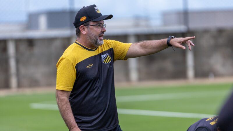 Enderson vê duelo com São Bernardo como “teste importante” na sequência do Paulistão