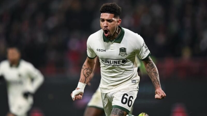 Ex-Flu e Corinthians, Douglas curte boa fase com gols na Rússia e sonha com título: “Marcar meu nome”