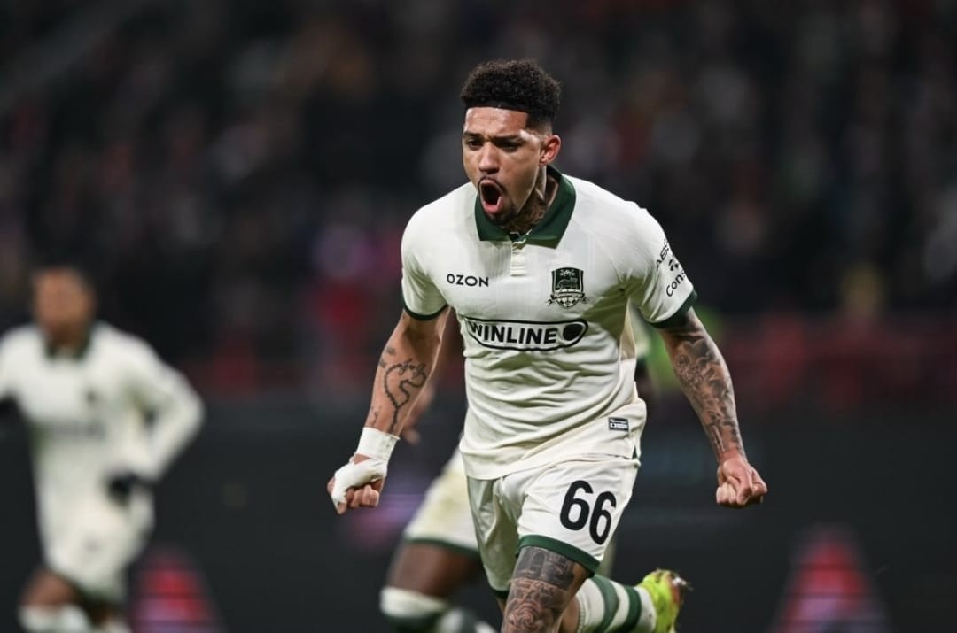 Ex-Flu e Corinthians, Douglas curte boa fase com gols na Rússia e sonha com título: “Marcar meu nome”