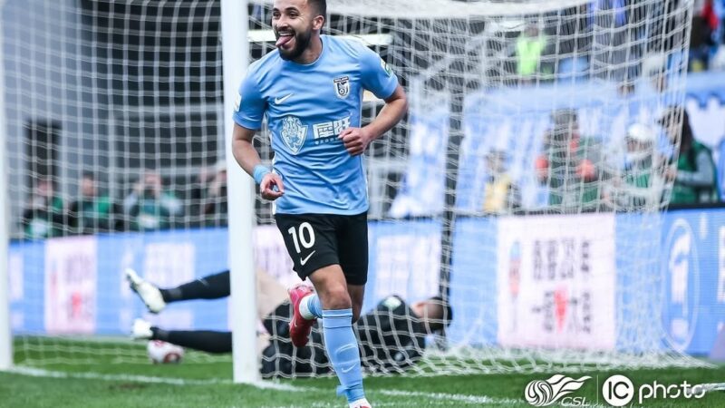 Corinthians negocia com Zakaria Labyad, meia marroquino que jogou com Memphis no PSV