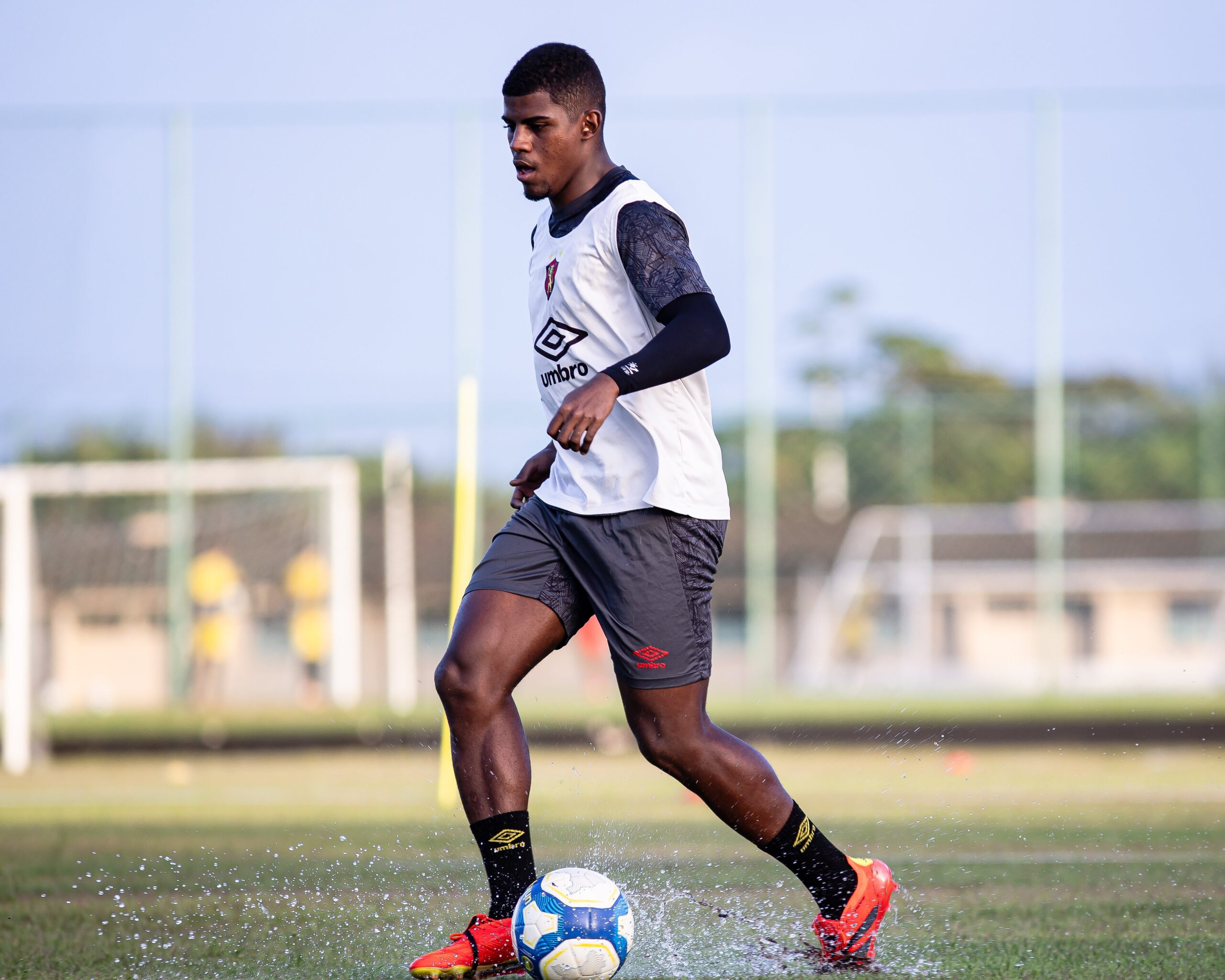 Saída de Braz do Remo mela negócio, e Fábio Matheus se reapresenta no Sport