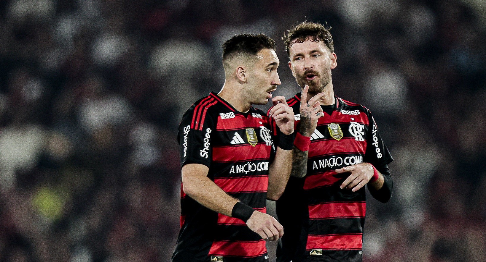 Flamengo passa ileso após oito jogos sofrendo gols e aumenta disputa na defesa