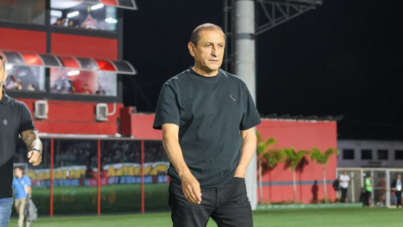 Ramón Díaz é suspenso por seis jogos por fala machista enquanto técnico do Inter