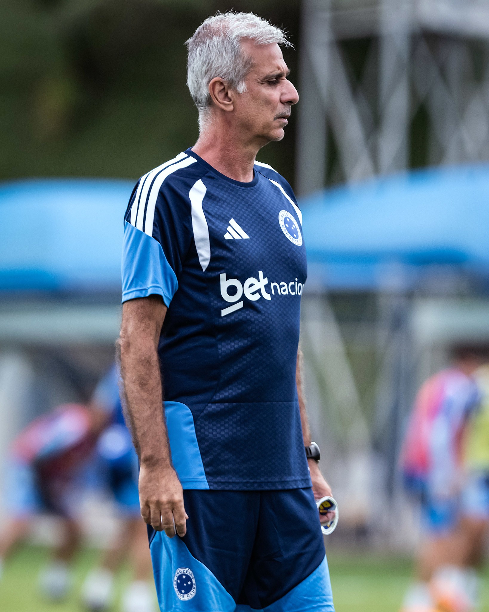 Preparador físico do Cruzeiro admite fase crítica e mira respiros no calendário: “Vamos melhorar”