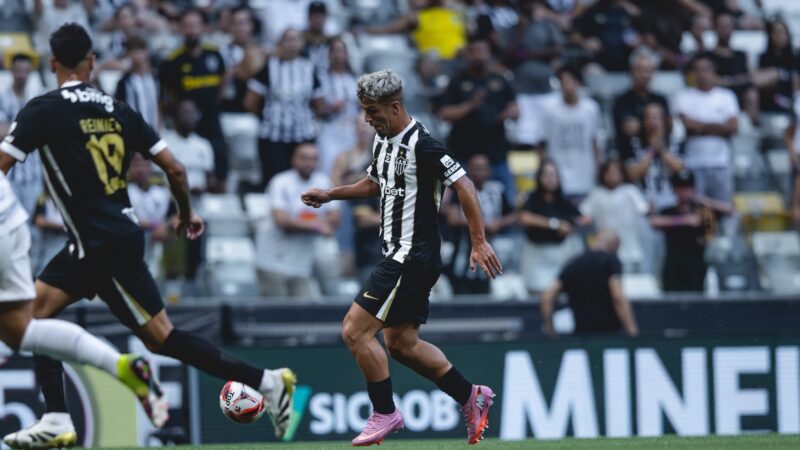 Atlético-MG reintegra joia da base ao elenco profissional após ato de indisciplina