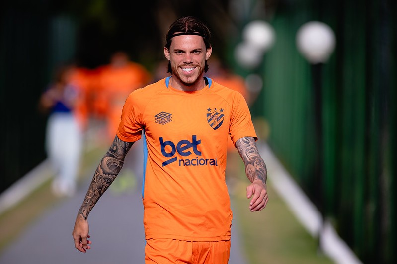 Barletta explica permanência no Sport, destaca identificação e projeta ano de sucesso