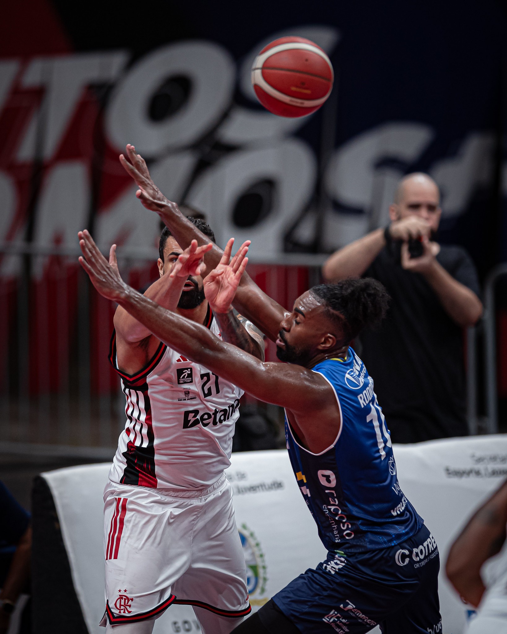 São José recebe Fortaleza Basquete Cearense e busca reabilitação no NBB