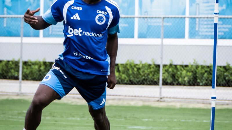 Reforço de R$ 16 milhões do Cruzeiro, Sinisterra cumpre pré-temporada e aguarda estreia com Tite