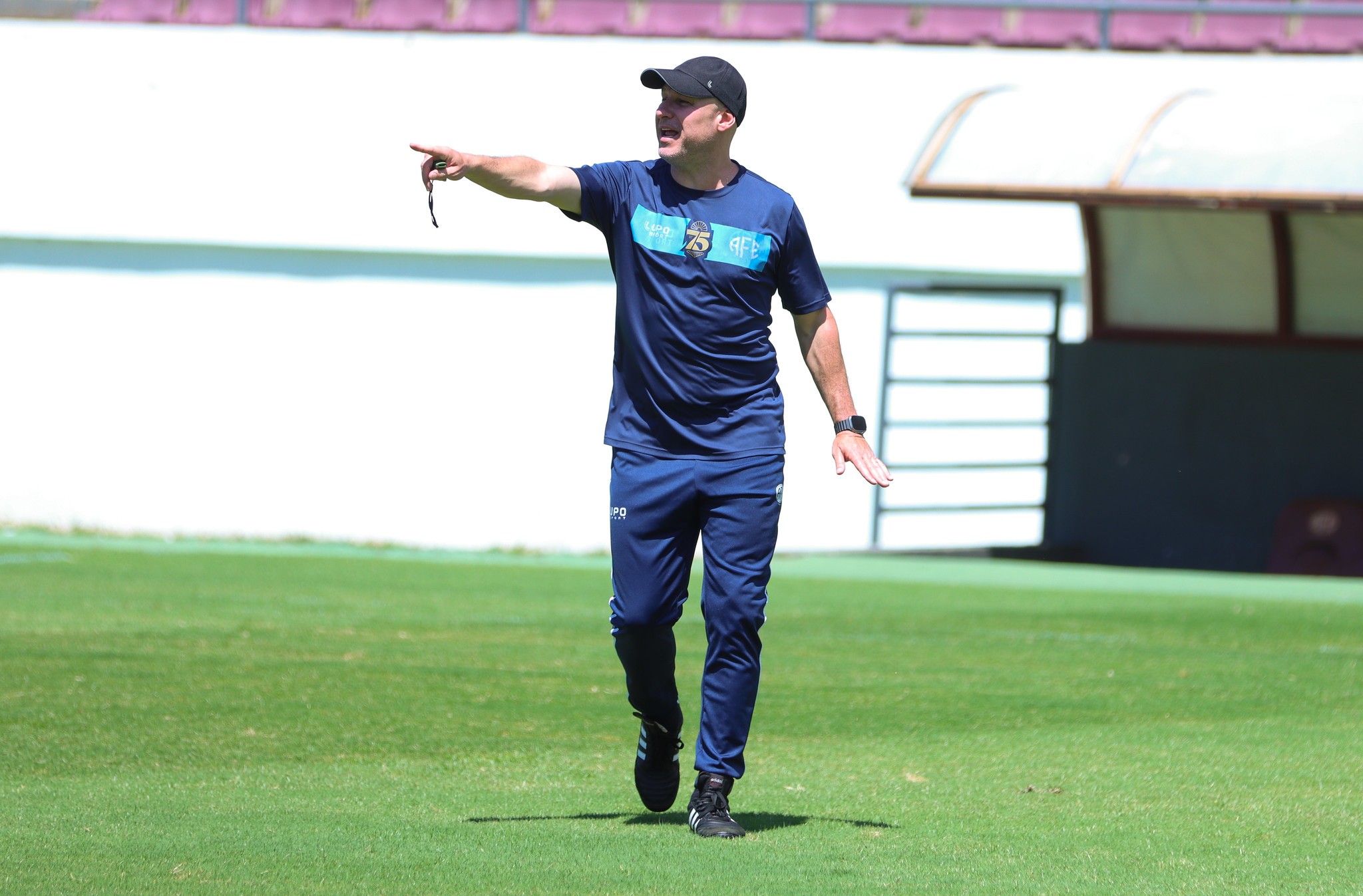 Corrêa elogia maturidade da Ferroviária com liderança invicta na A2