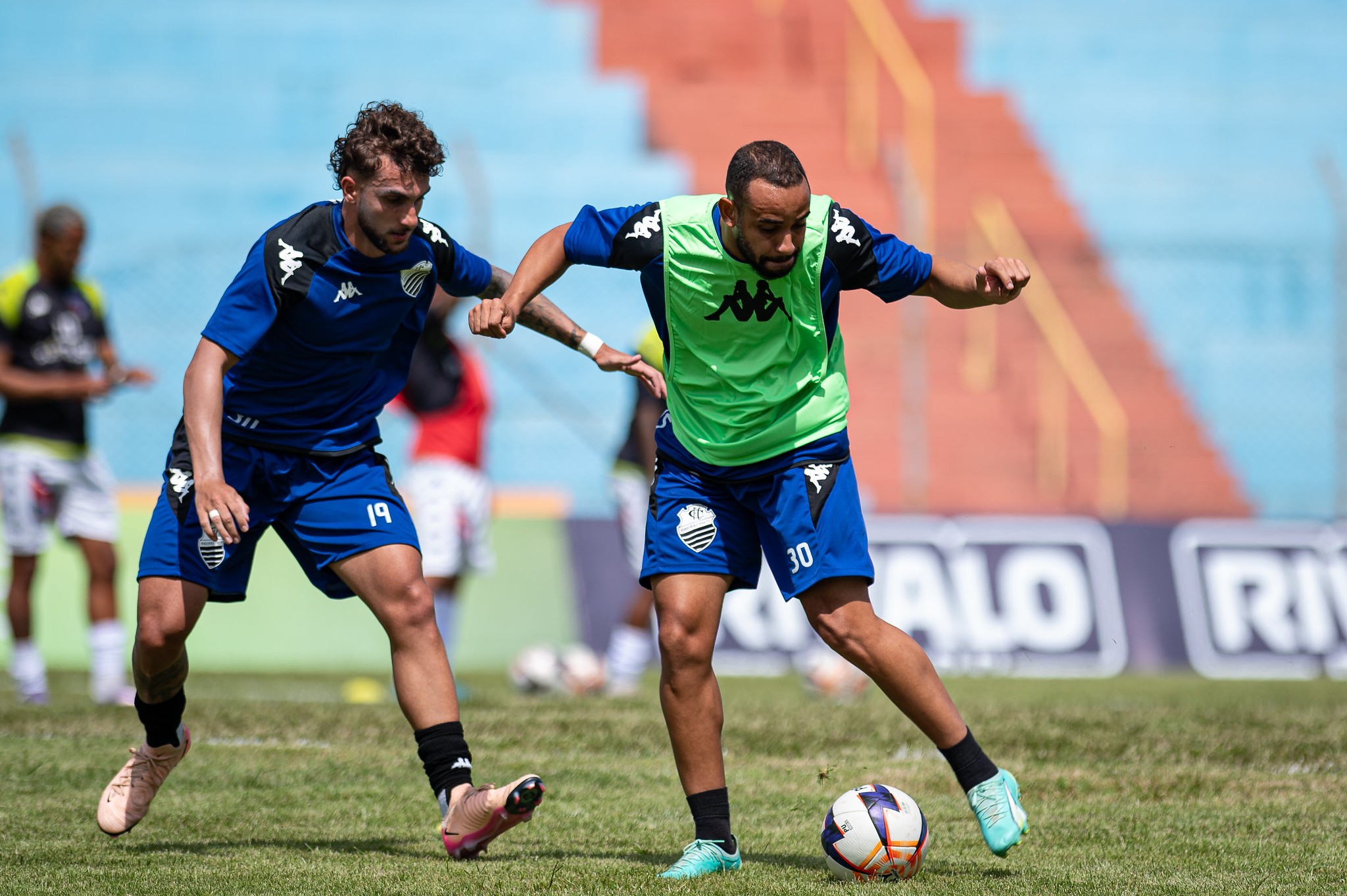 Comercial faz 1º jogo diante da torcida na Série A4, mas em estádio do rival