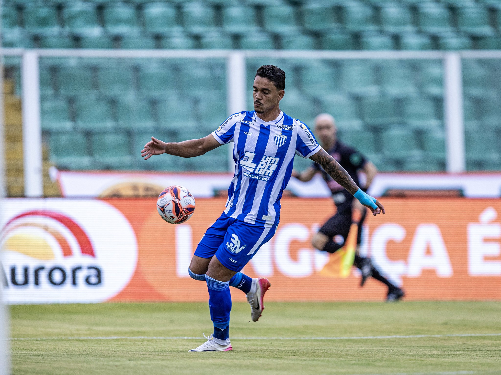 Atacante do Avaí está em protocolo de concussão e deve ser baixa na decisão com o Camboriú