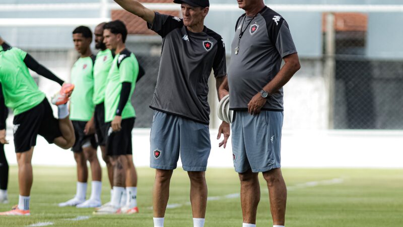 Lisca cobra atenção ao aspecto psicológico e defende acompanhamento no Botafogo-PB