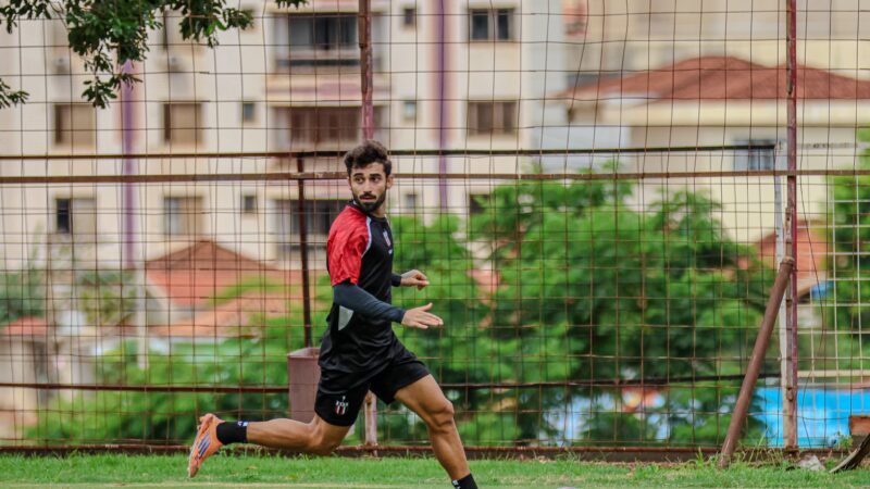 Patrick Brey trata rodadas finais como “decisões” e vê Botafogo-SP na briga por vaga no G-8