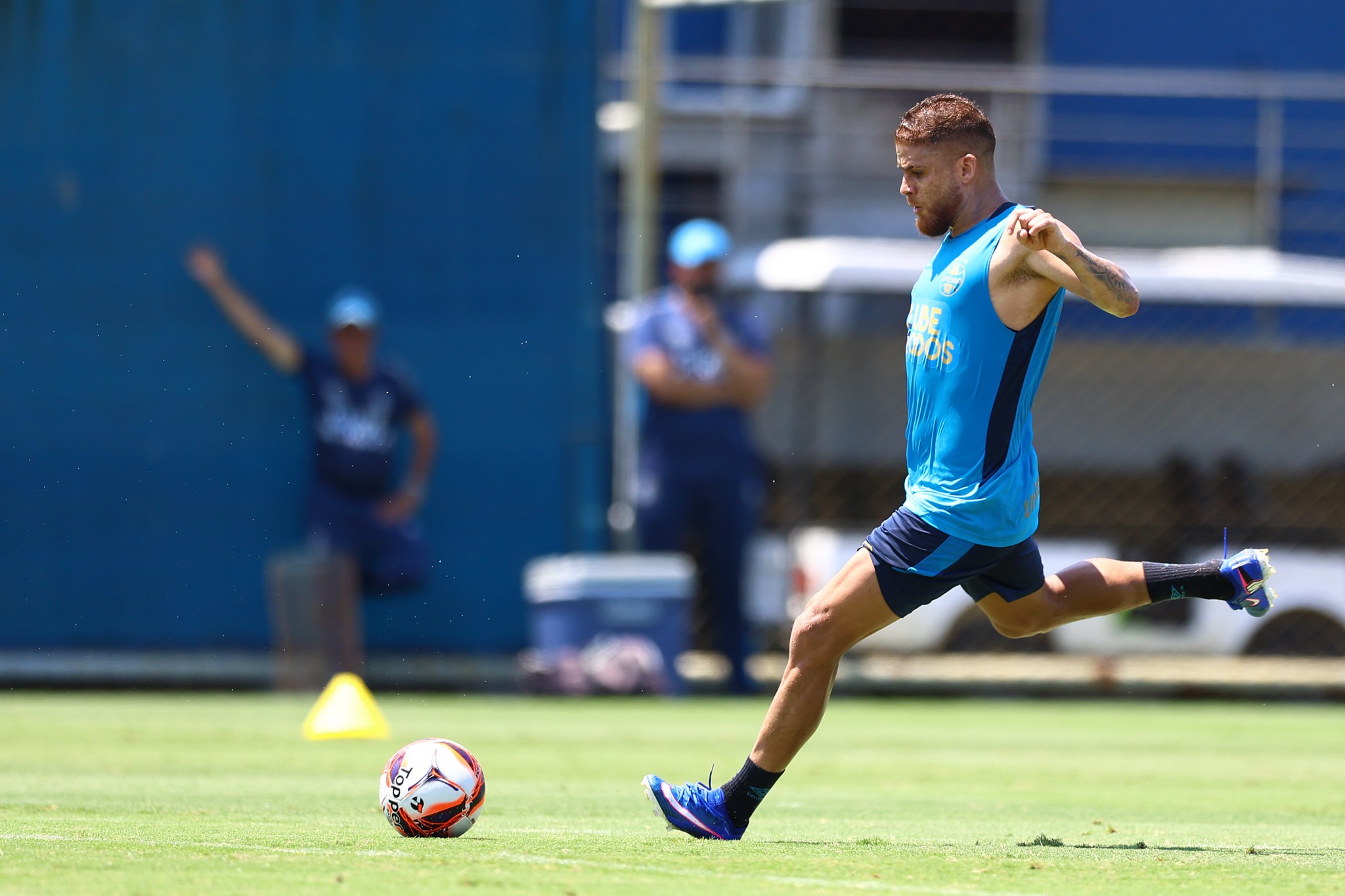 Mesmo com 16 saídas, Grêmio ainda pretende enxugar elenco; veja a situação