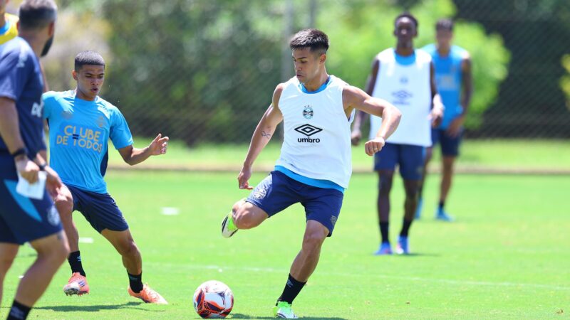 Grêmio acerta empréstimo de Aravena para time da MLS; veja detalhes