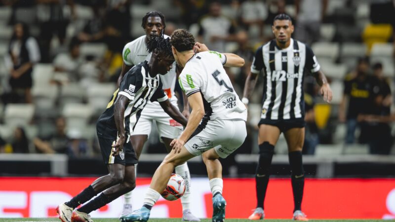 Técnico do Athletic celebra ponto contra Atlético-MG e vê luta contra rebaixamento no Mineiro “em aberto”