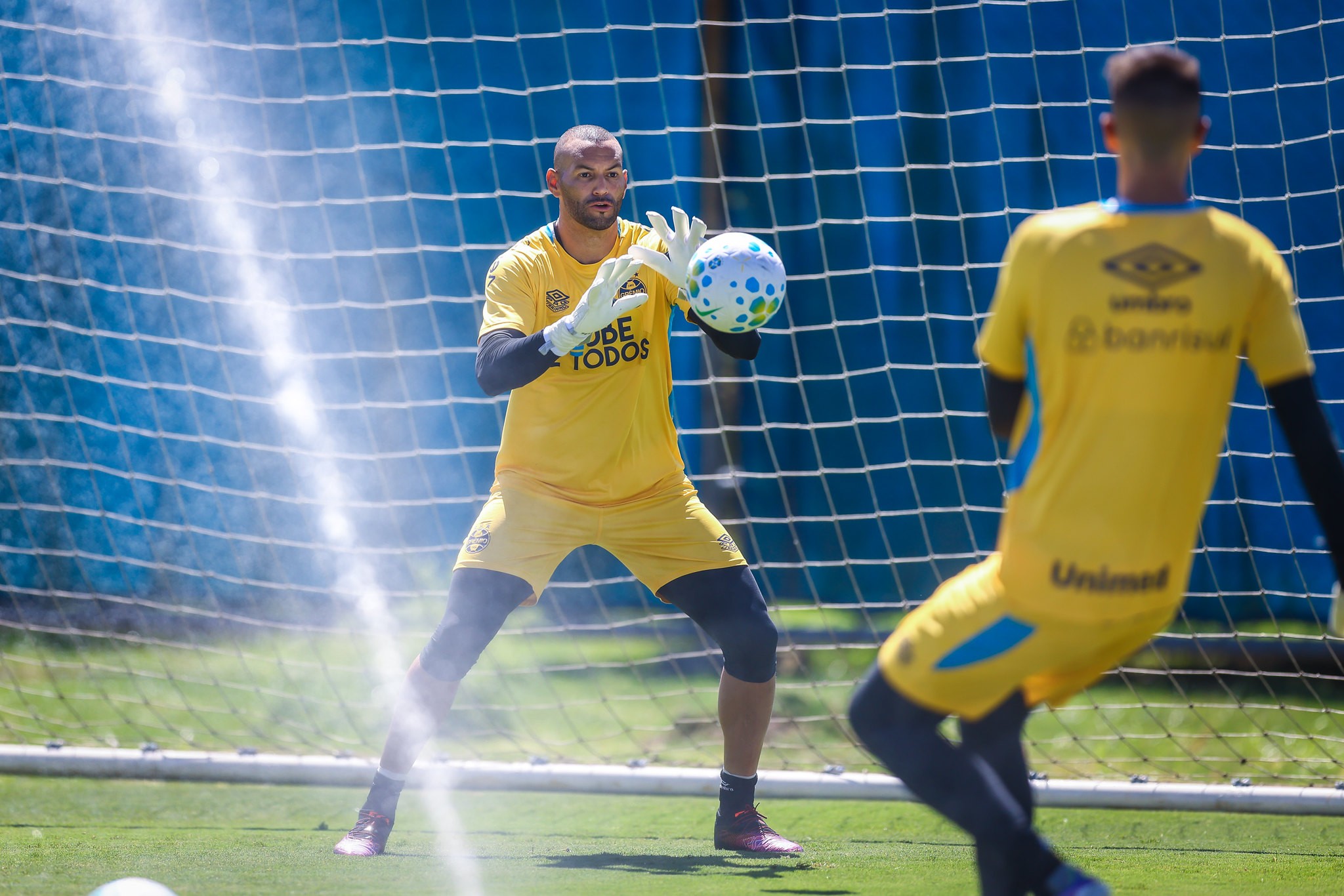 Bastidores: Grêmio adota método diferenciado para treinamento de goleiros; conheça