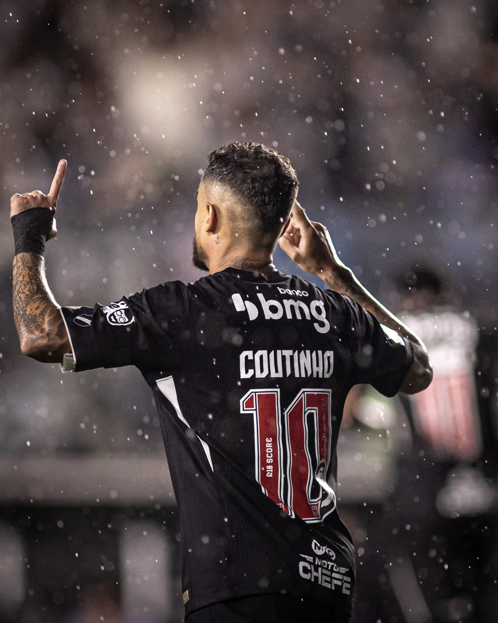 Coutinho explica saída do Vasco: “Estou muito cansado mentalmente”