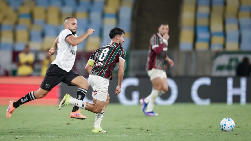 Martinelli rouba a cena em vitória do Fluminense sob o olhar de Ancelotti