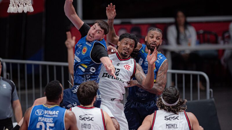 Flamengo supera o São José e volta a vencer no NBB