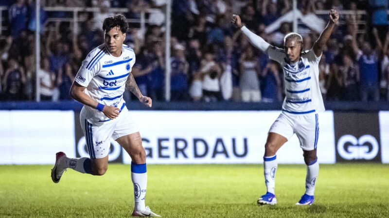 Com quase um time de atacantes, Cruzeiro tem quatro com participação em gols
