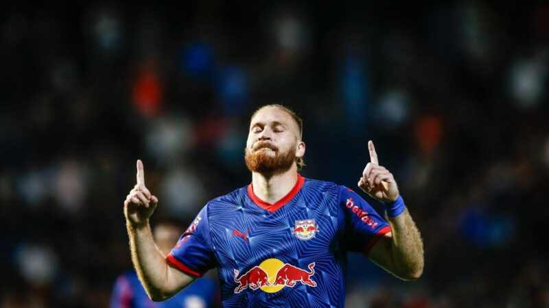 Pitta comemora primeiro gol em 2026 e projeta quartas de final contra o São Paulo