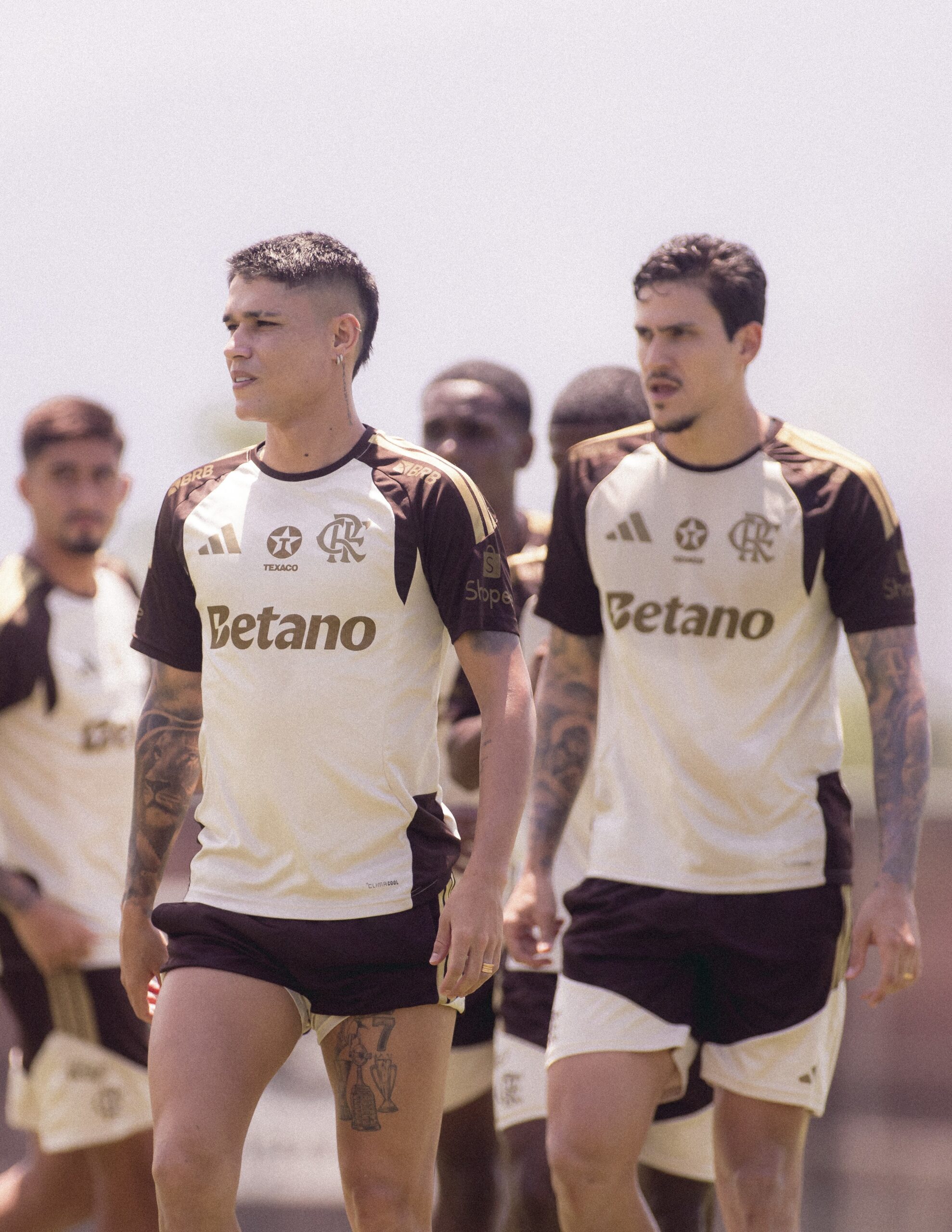 Pedro faz exame, não tem lesão e vai com o Flamengo para a Recopa; Varela também se recupera