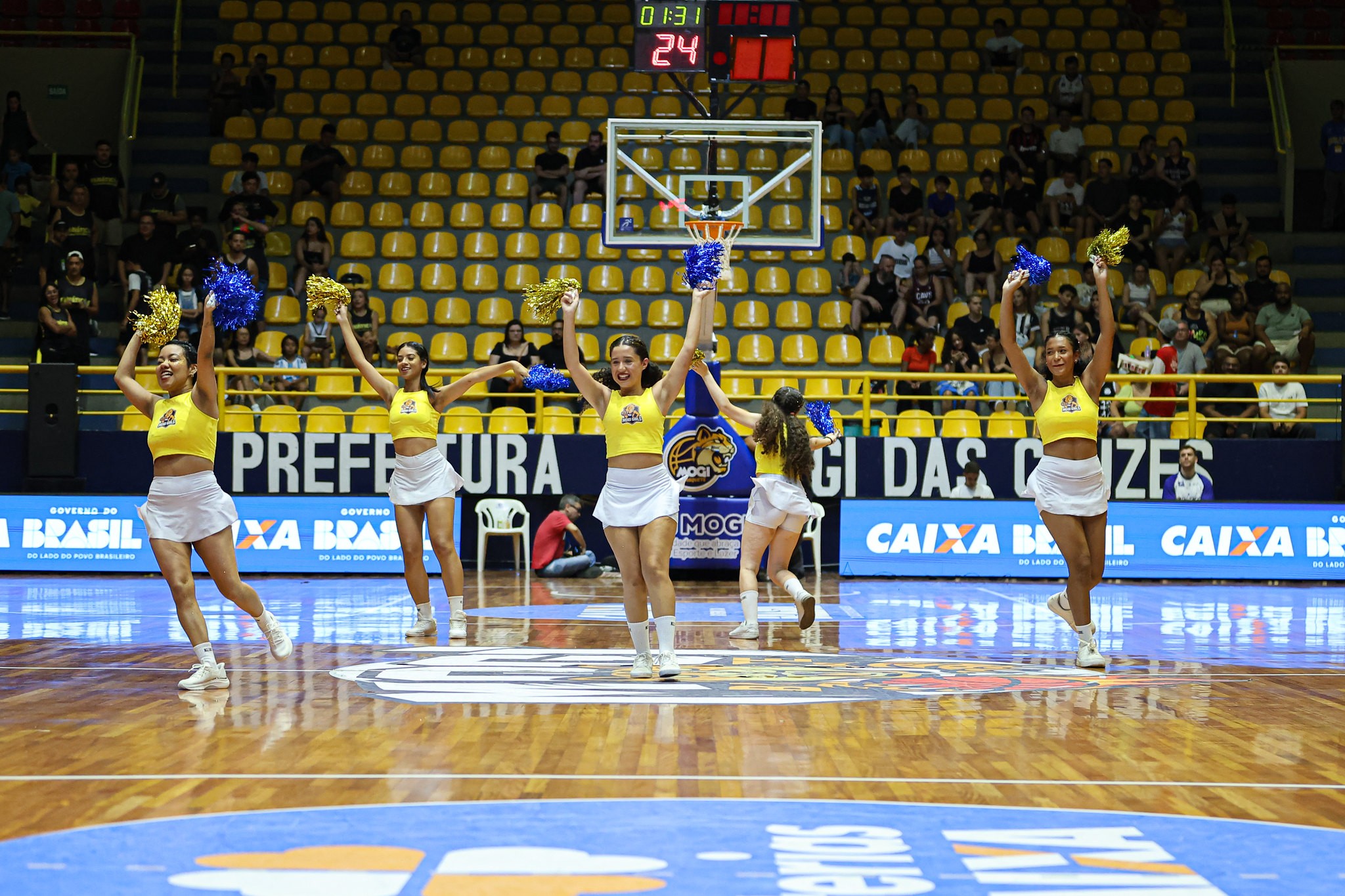 Líderes de torcida do Mogi Basquete abrem inscrições para novas integrantes