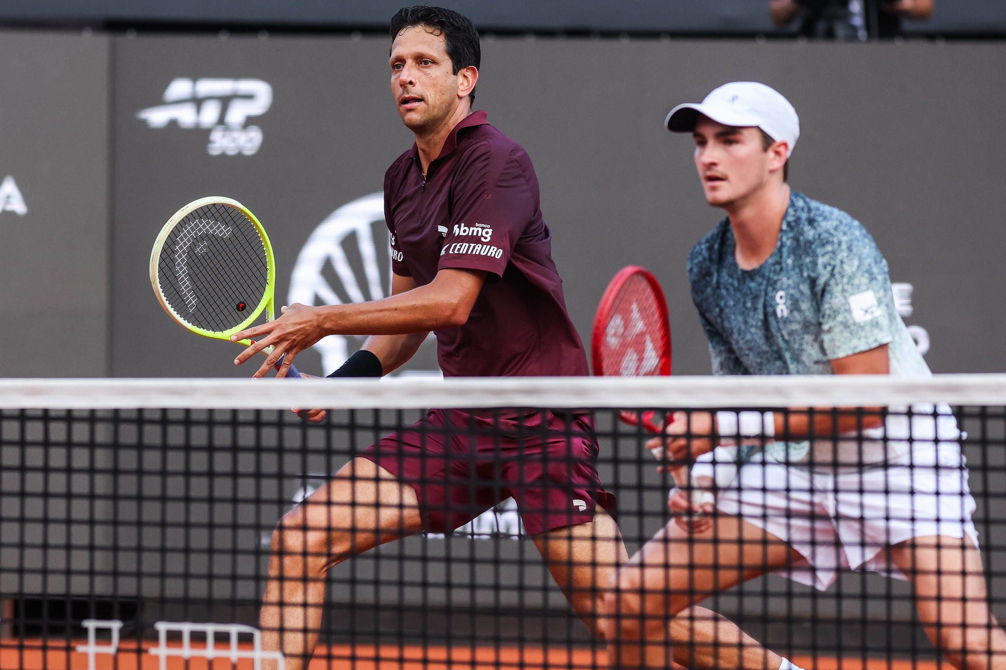 Rio Open 2026: siga João Fonseca / Marcelo Melo x Jakob Schnaitter / Mark Wallner pela semifinal
