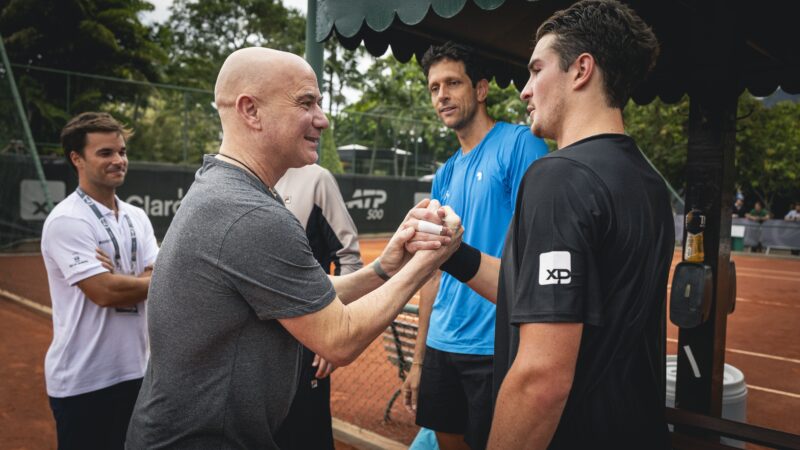 Agassi aprova quadra dura no Rio Open e avalia pressão sobre João Fonseca: “Grande elogio”