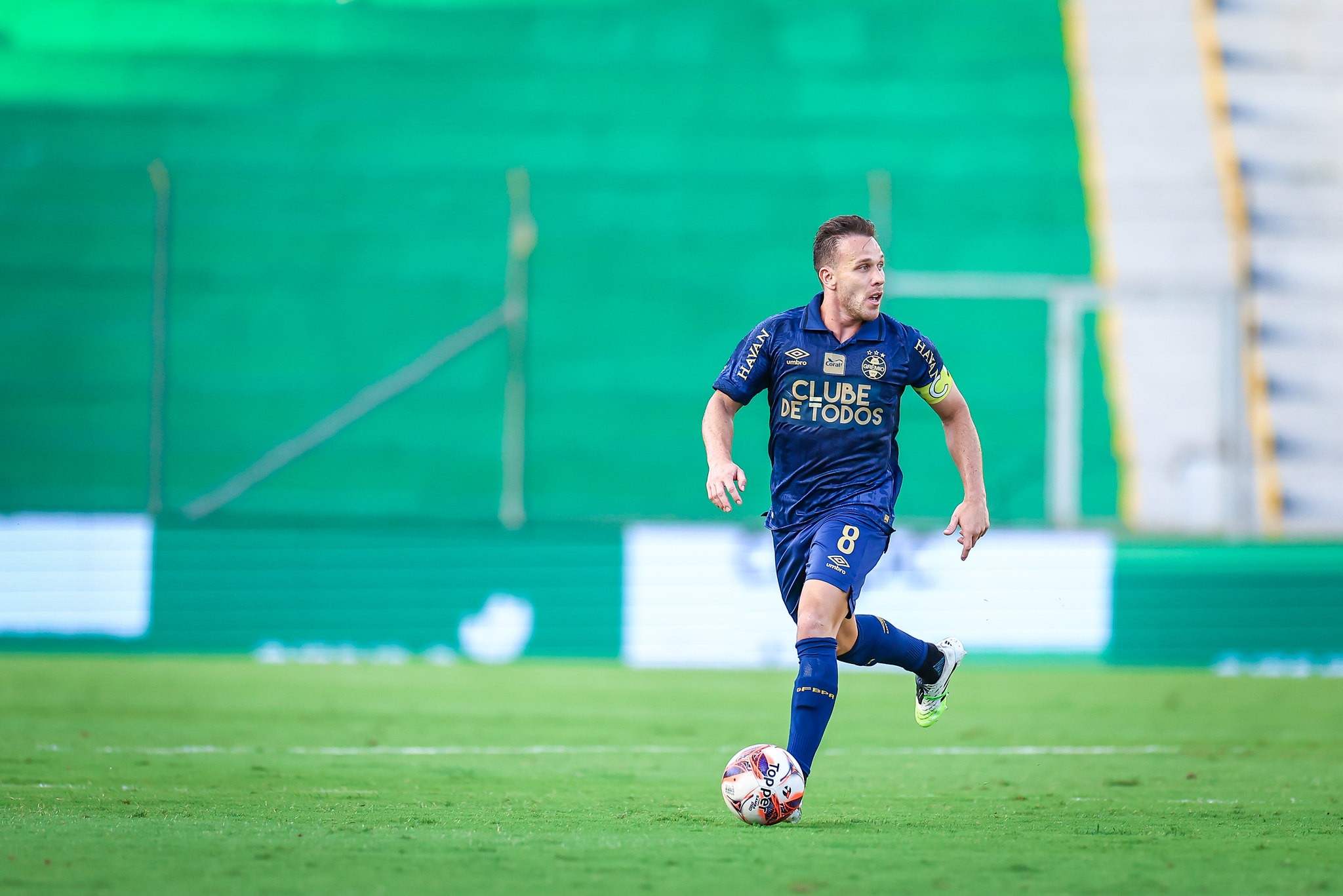 Em classificação do Grêmio, Arthur vira peça-chave e entrega maior intensidade do ano; entenda
