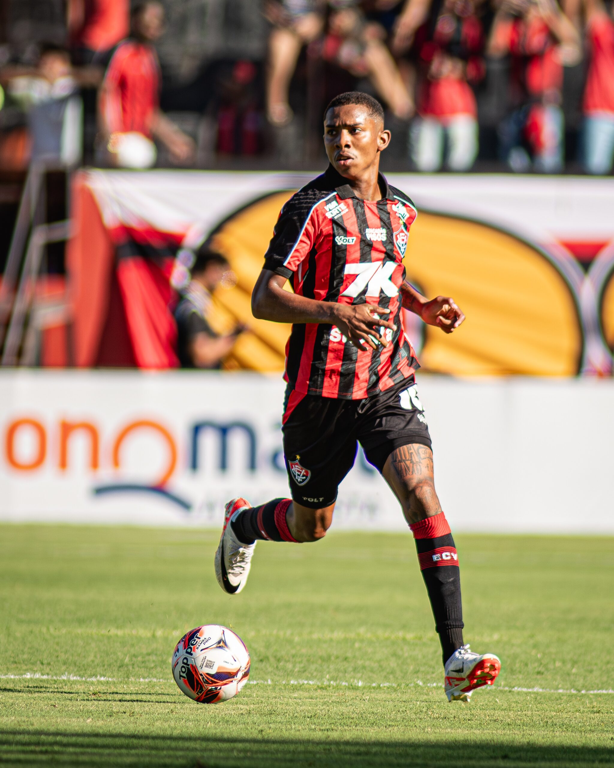 Edenilson tem primeira chance com Jair Ventura e vira alternativa em meio a mudanças no Vitória