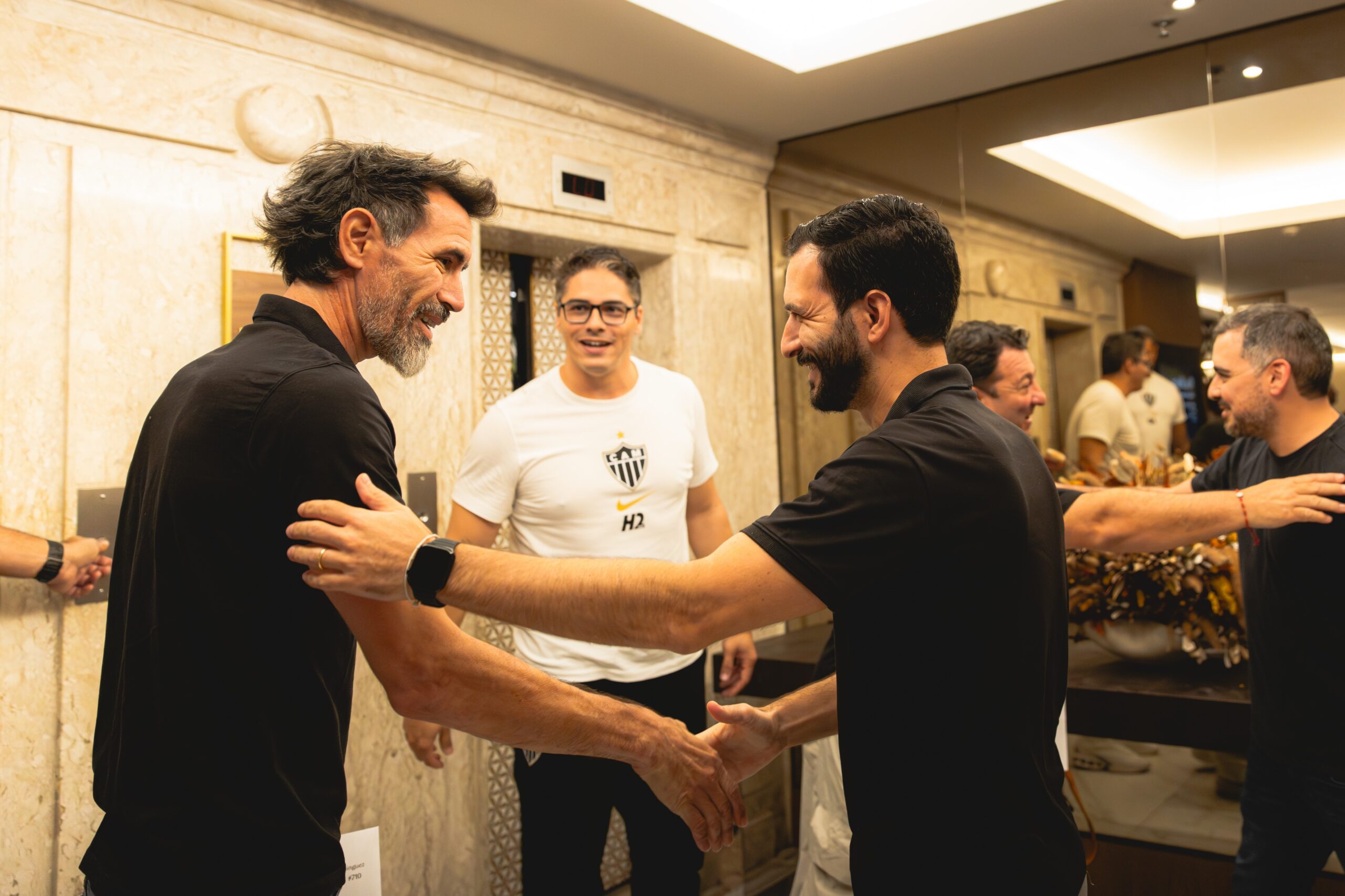 CEO do Atlético-MG explica se clube fará novas contratações: “Para chegar, tem que sair”