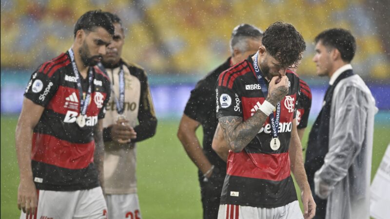 Léo Pereira analisa fase do Flamengo: “Existe cobrança interna. Nesta semana teve até conversa com o presidente”