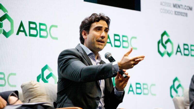 ‘Não é crime pagar acima do CDI’, diz Galípolo ao detalhar liquidação do Banco Master