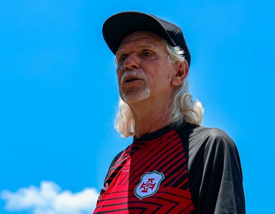 Sérgio Guedes será homenageado pelos 150 jogos no comando da Portuguesa Santista