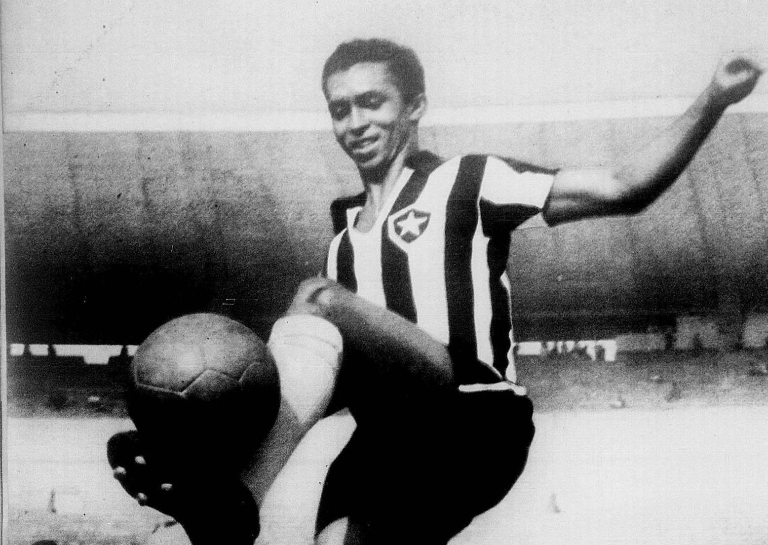 Conheça Quarentinha, artilheiro histórico do Botafogo famoso por não comemorar gols