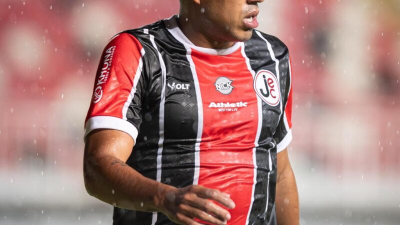 Titular do Joinville sofre lesão grave e fica fora pelo resto da temporada