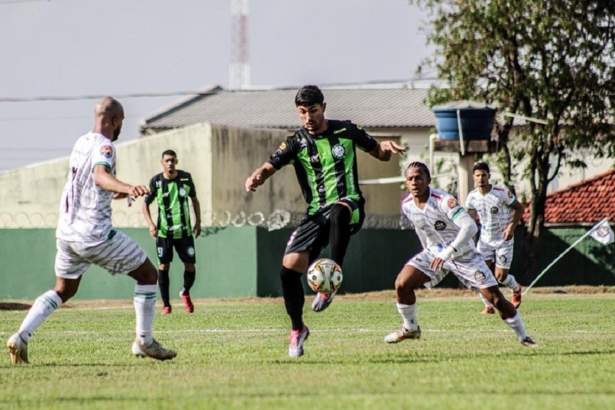 Sem Cambalhota e Walter, Bataguassu e CRA se reencontram em situações opostas na tabela