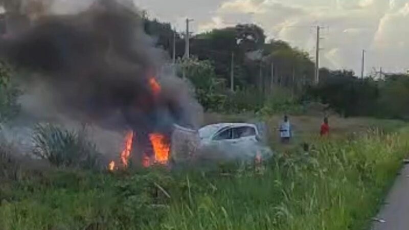 Atacante do ABC e esposa se ferem em grave acidente na BR-101