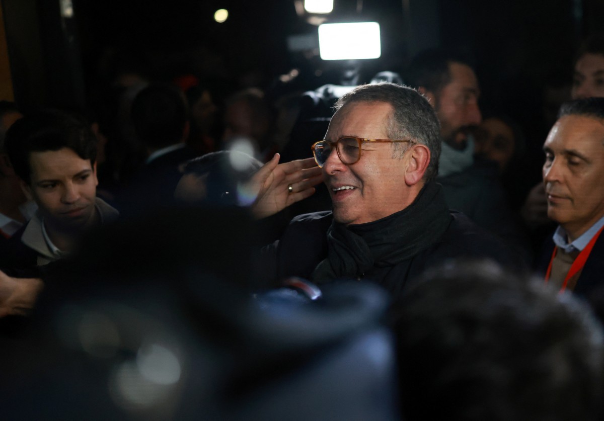 António José Seguro faz seu 1º discurso como presidente eleito de Portugal