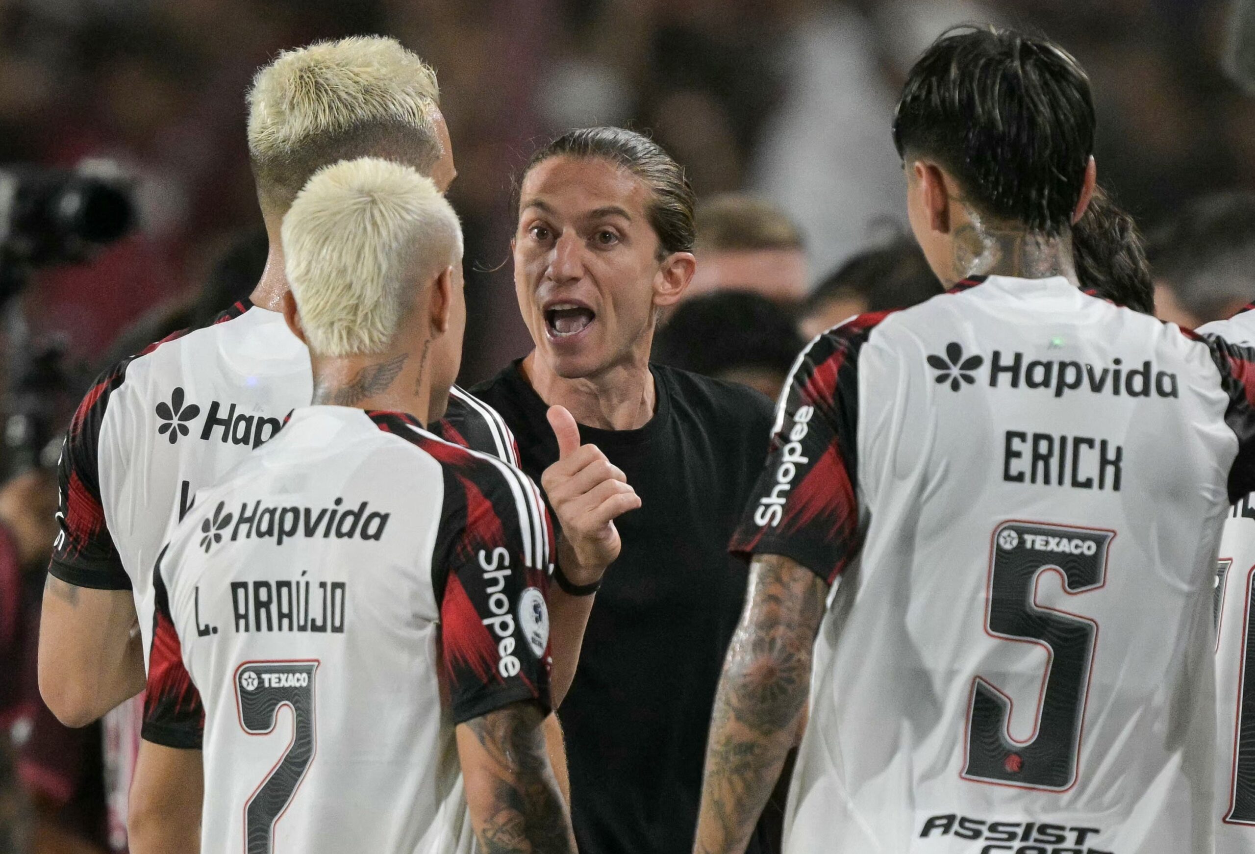 Flamengo busca oitava final consecutiva e marcas expressivas após início conturbado no Carioca