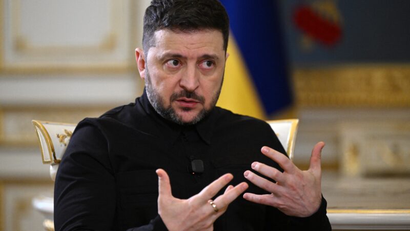 Ucrânia não está perdendo a guerra, diz Zelensky