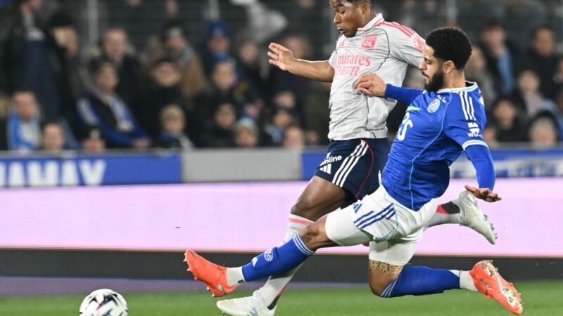 Técnico do Lyon admite conversar com Endrick após derrota, mas diz: “Não devemos dramatizar”