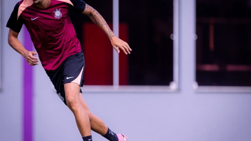 De volta da Itália após negociação frustrada, Tchoca vai em busca de reafirmação no Corinthians