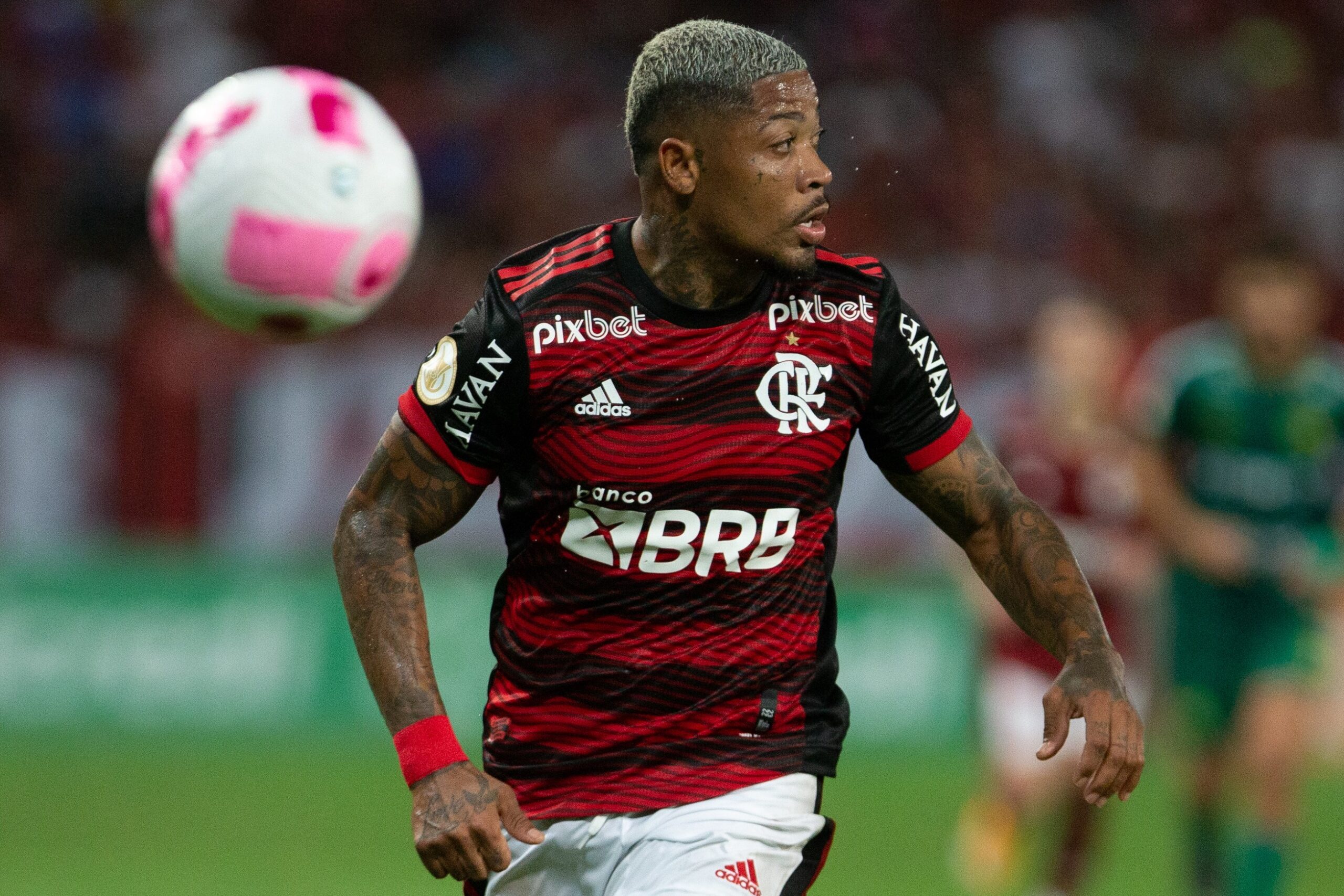 Reforço mais badalado do Vitória, Marinho revê Flamengo, clube em que foi do sonho à saída turbulenta
