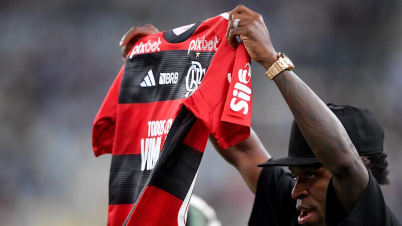 Flamengo apoia Vini Jr após acusação de racismo na Champions: “Você não está sozinho”